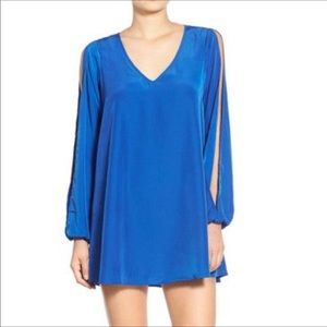 LOVERS + FRIENDS sz X Small Mini Dress Open Slit Sleeve Gracie Bright Blue